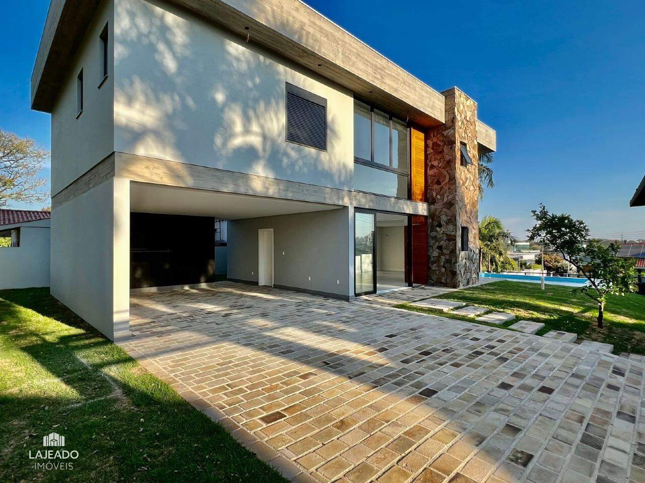 Casa à venda com 3 quartos, 225m² - Foto 6