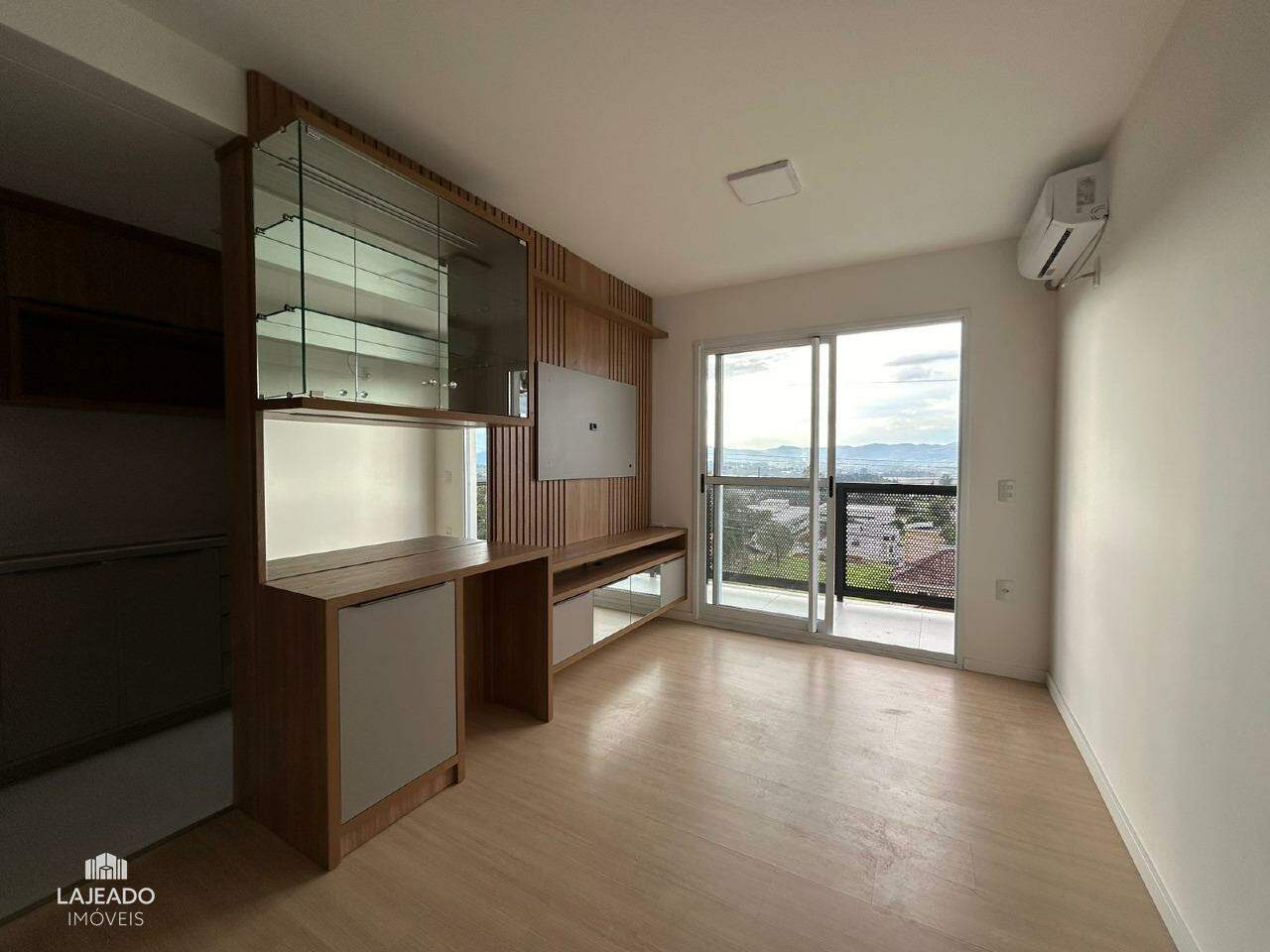 Apartamento para aluguel no Universitário: 