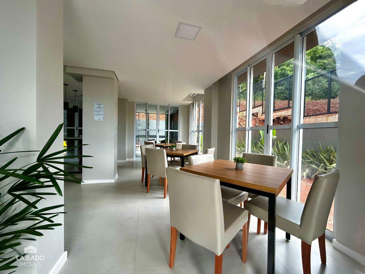 Apartamento para aluguel no Universitário: