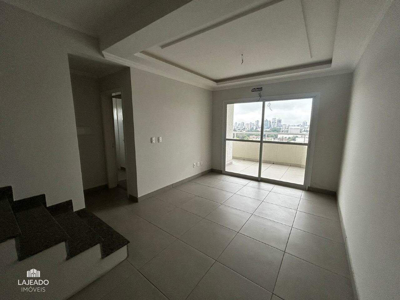 Cobertura para alugar com 3 quartos, 241m² - Foto 2