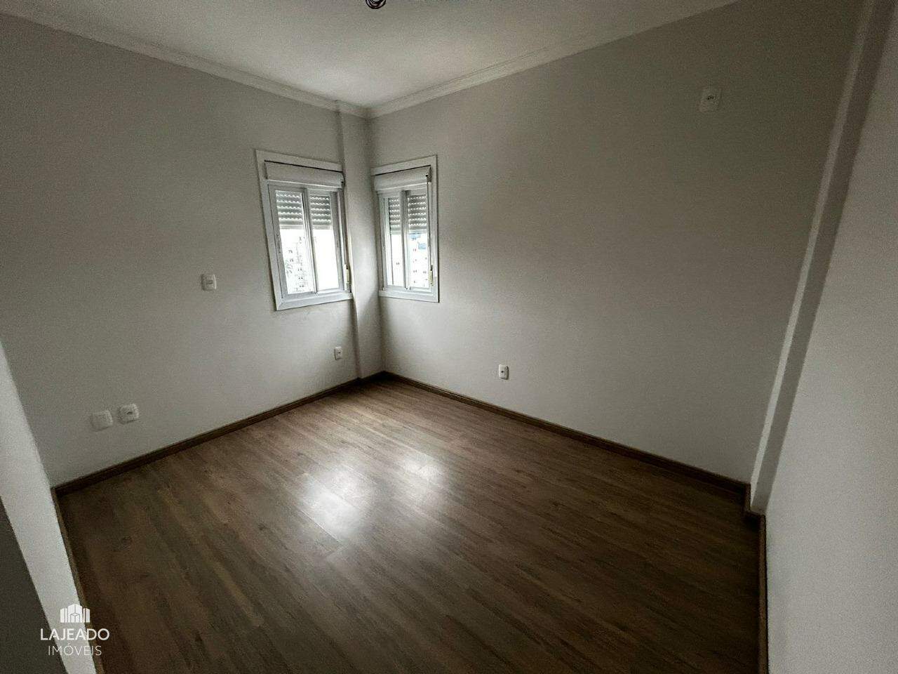 Cobertura para alugar com 3 quartos, 241m² - Foto 5