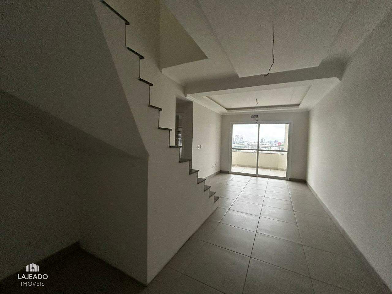 Cobertura para alugar com 3 quartos, 241m² - Foto 8