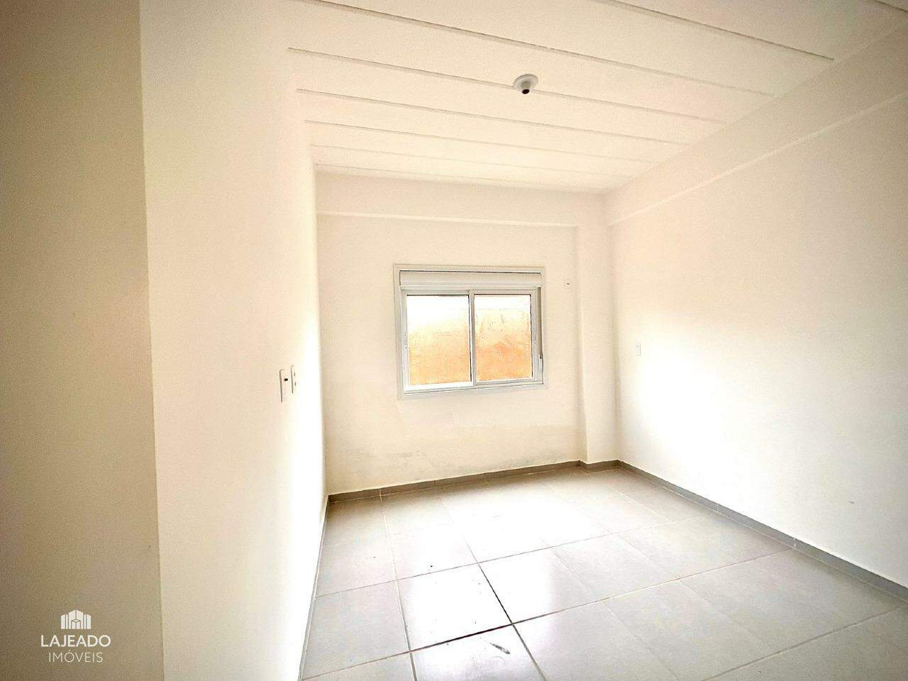 Apartamento para alugar com 2 quartos, 56m² - Foto 6