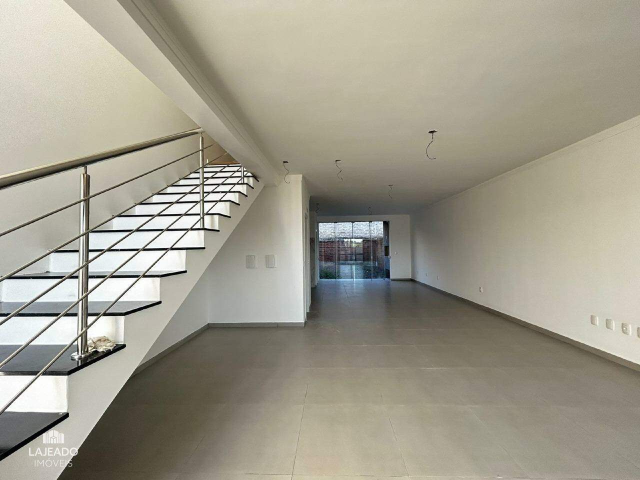 Sobrado para alugar com 3 quartos, 167m² - Foto 2