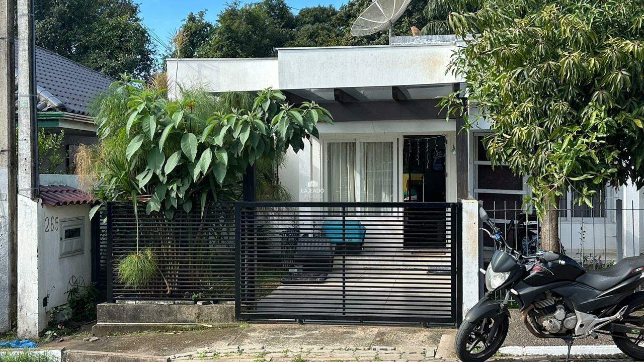 Casa à venda no Conventos: 