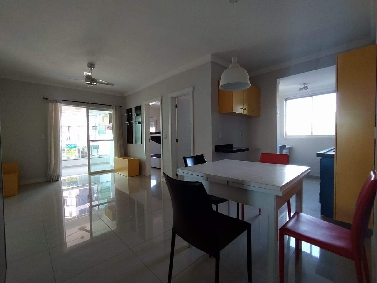 Apartamento à venda com 1 quarto, 54m² - Foto 1