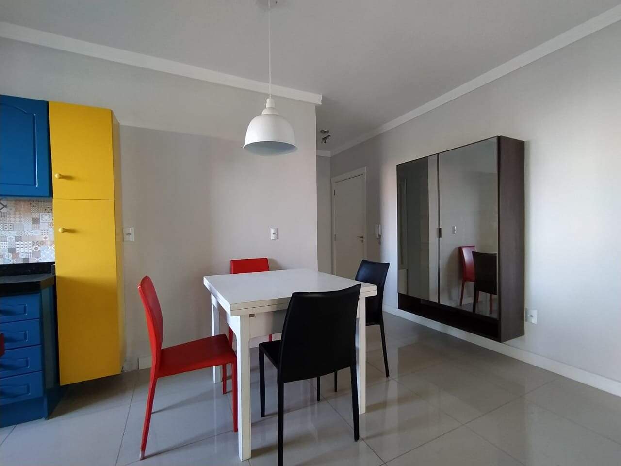 Apartamento à venda com 1 quarto, 54m² - Foto 3