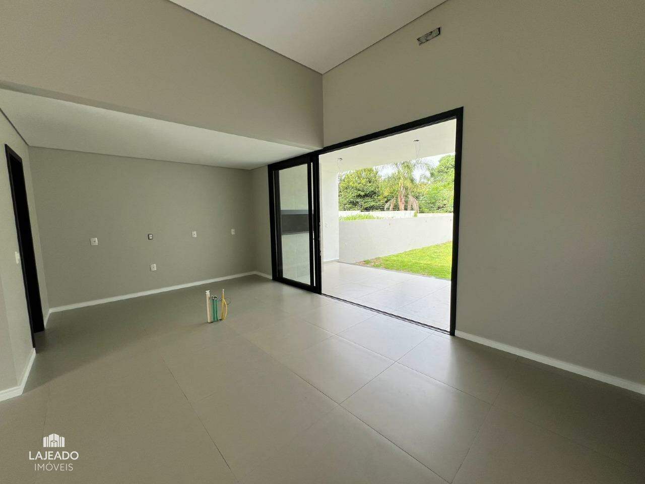 Casa à venda com 3 quartos, 155m² - Foto 6