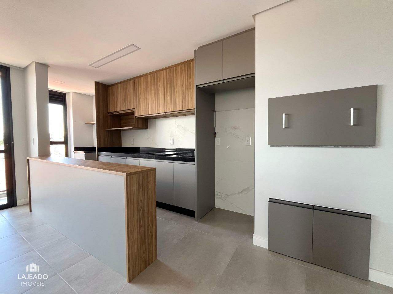 Apartamento para alugar com 2 quartos, 76m² - Foto 7