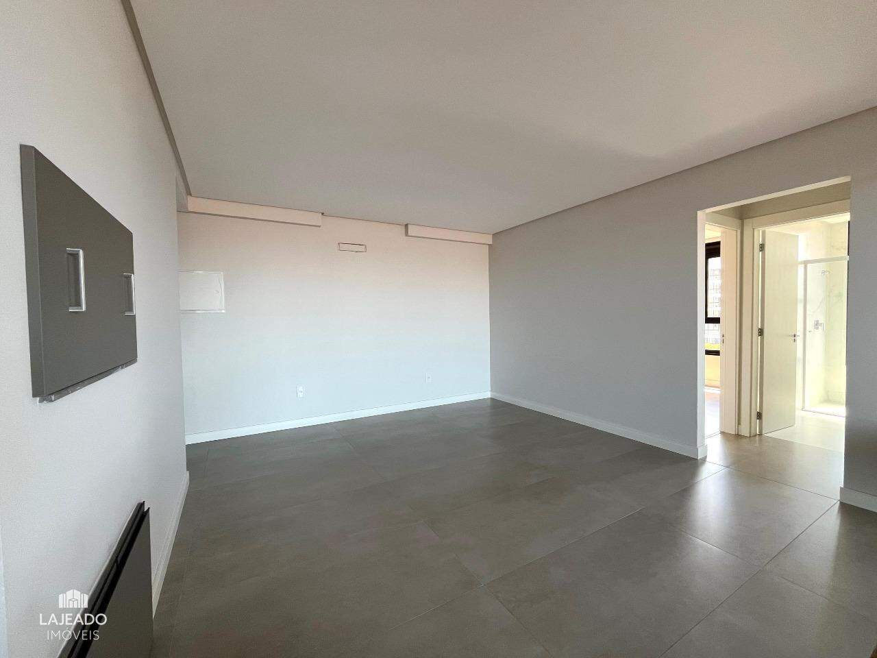 Apartamento para alugar com 2 quartos, 76m² - Foto 6