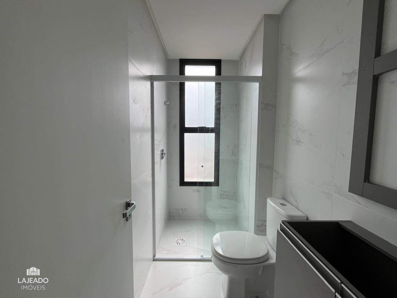 Apartamento para alugar com 2 quartos, 76m² - Foto 13