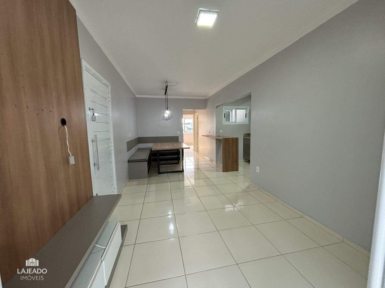 Apartamento à venda com 2 quartos, 68m² - Foto 5