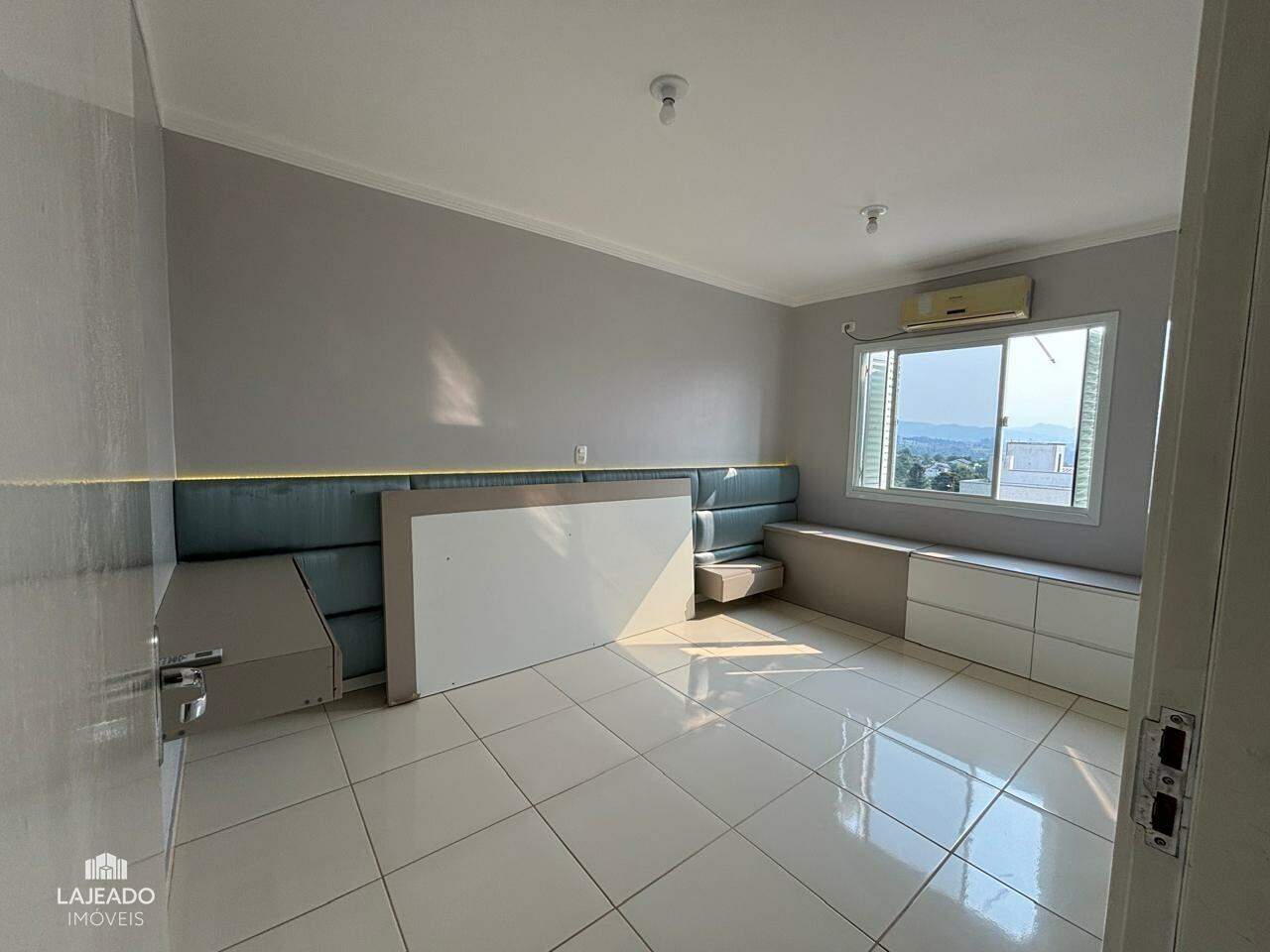 Apartamento à venda com 2 quartos, 68m² - Foto 8