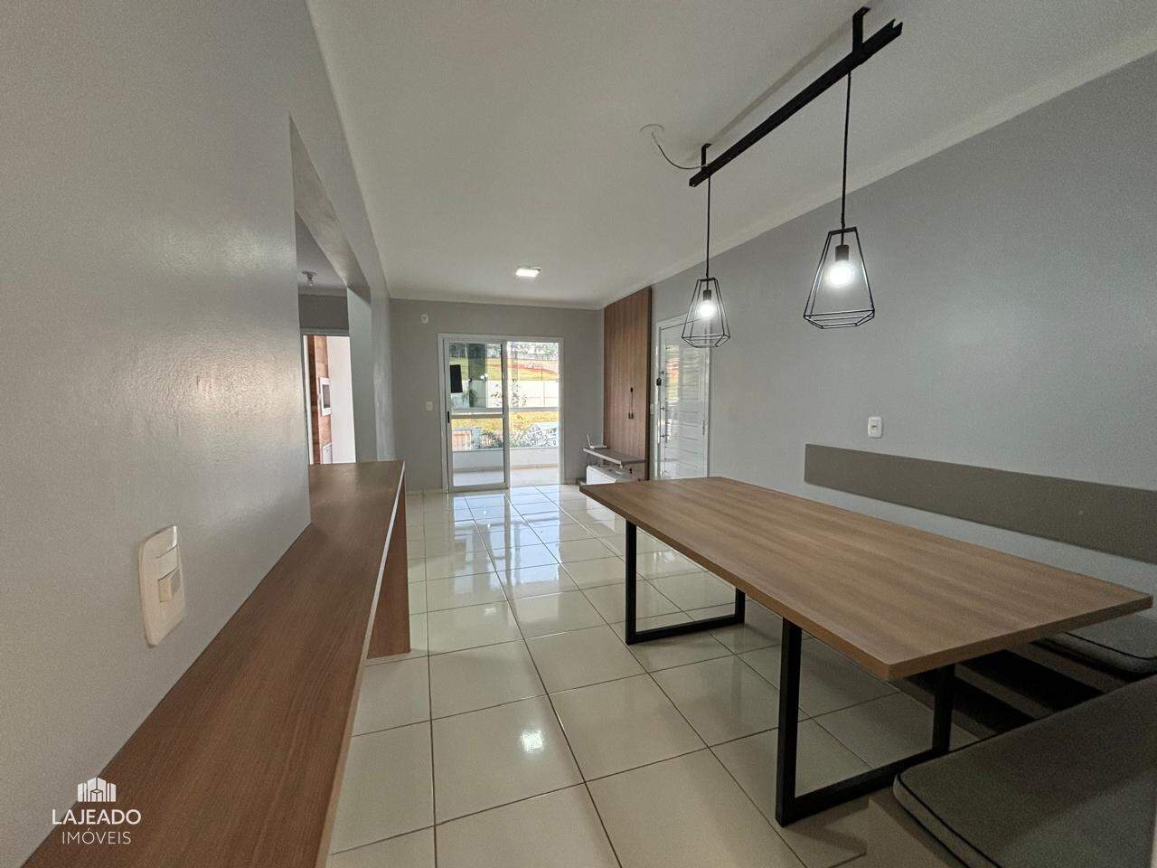 Apartamento à venda com 2 quartos, 68m² - Foto 3