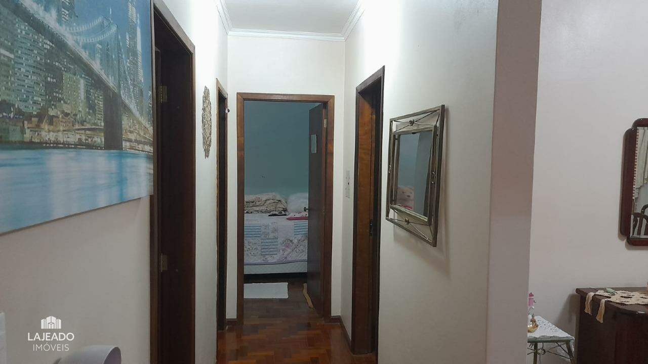 Casa à venda com 3 quartos, 240m² - Foto 19