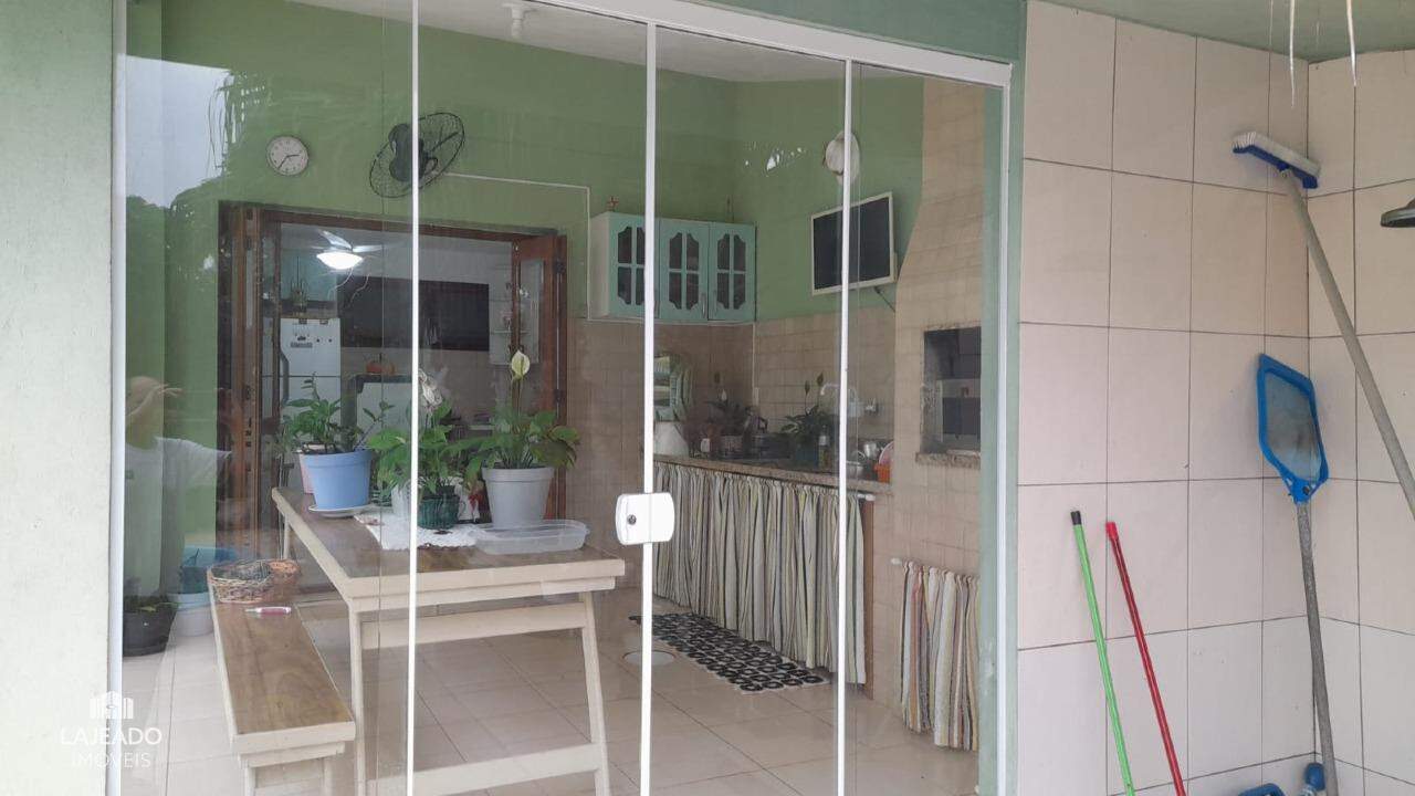 Casa à venda com 3 quartos, 240m² - Foto 21