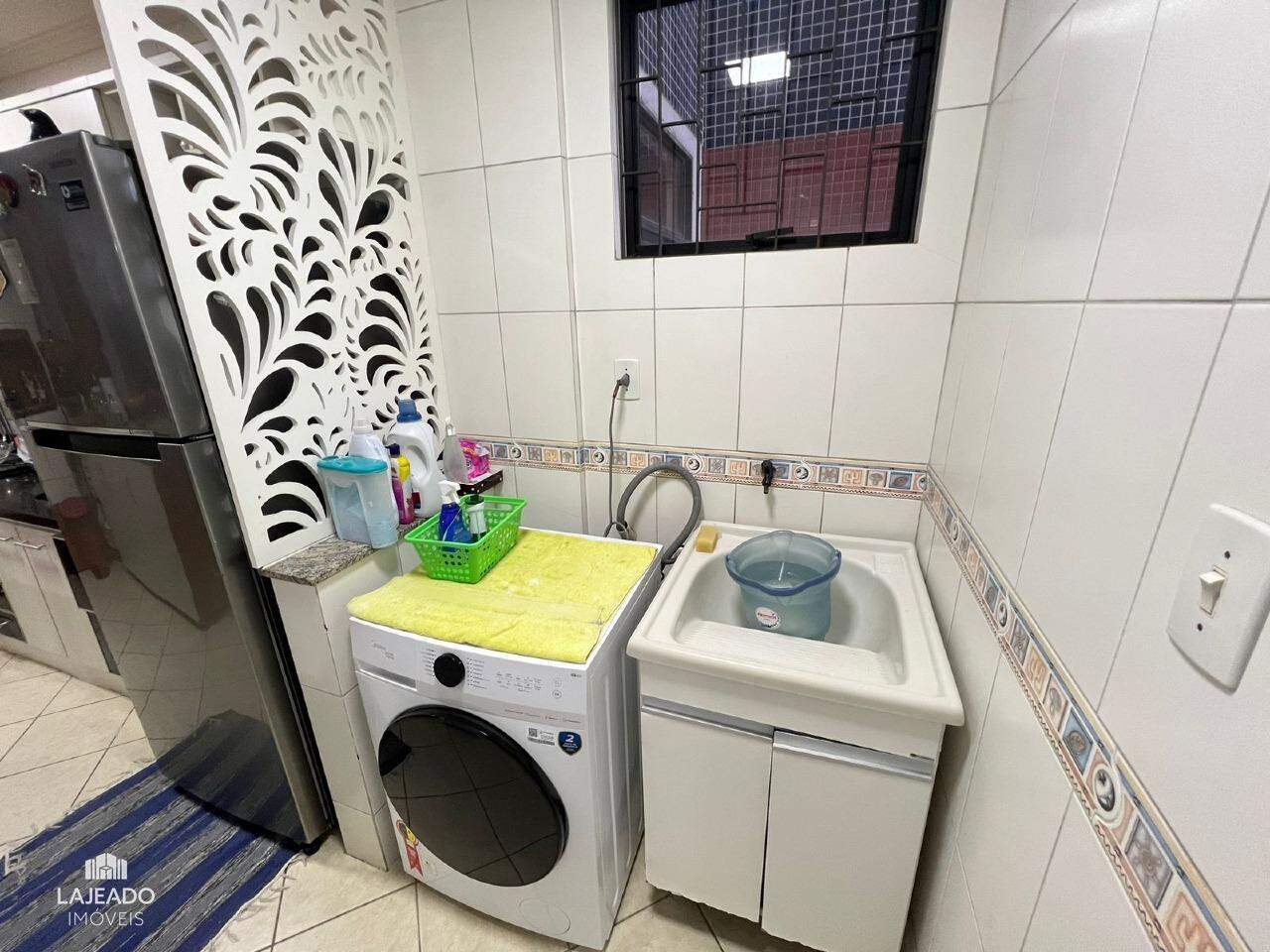 Apartamento à venda com 2 quartos, 68m² - Foto 8