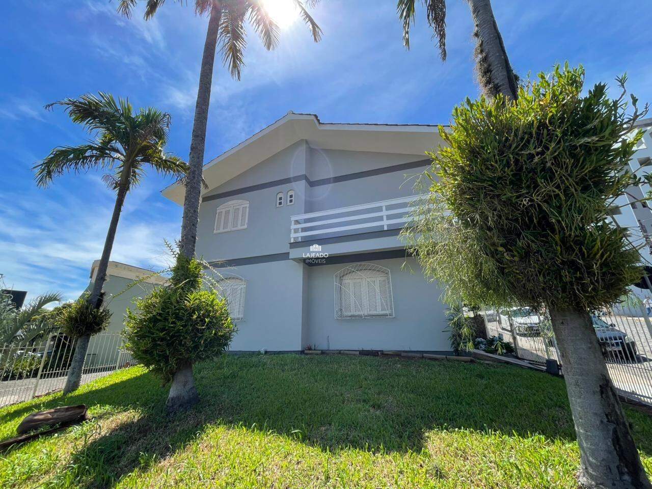 Casa, 3 quartos, 230 m² - Foto 1