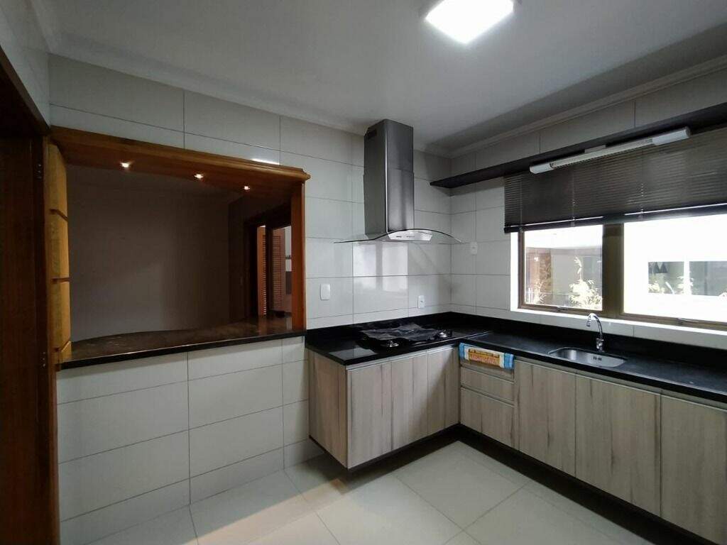 Apartamento à venda com 2 quartos, 70m² - Foto 5