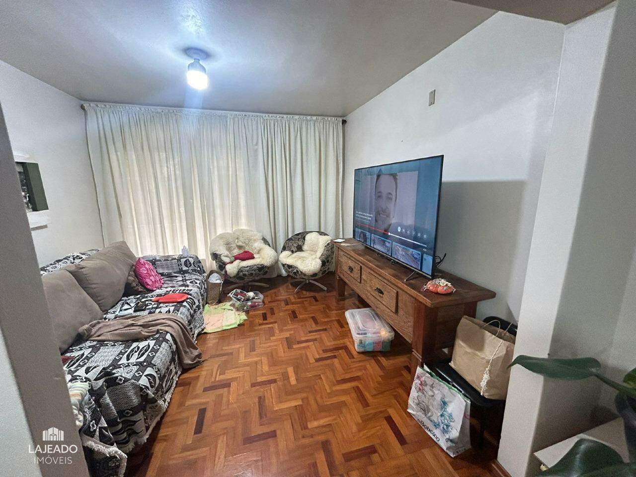 Casa à venda com 4 quartos, 370m² - Foto 9