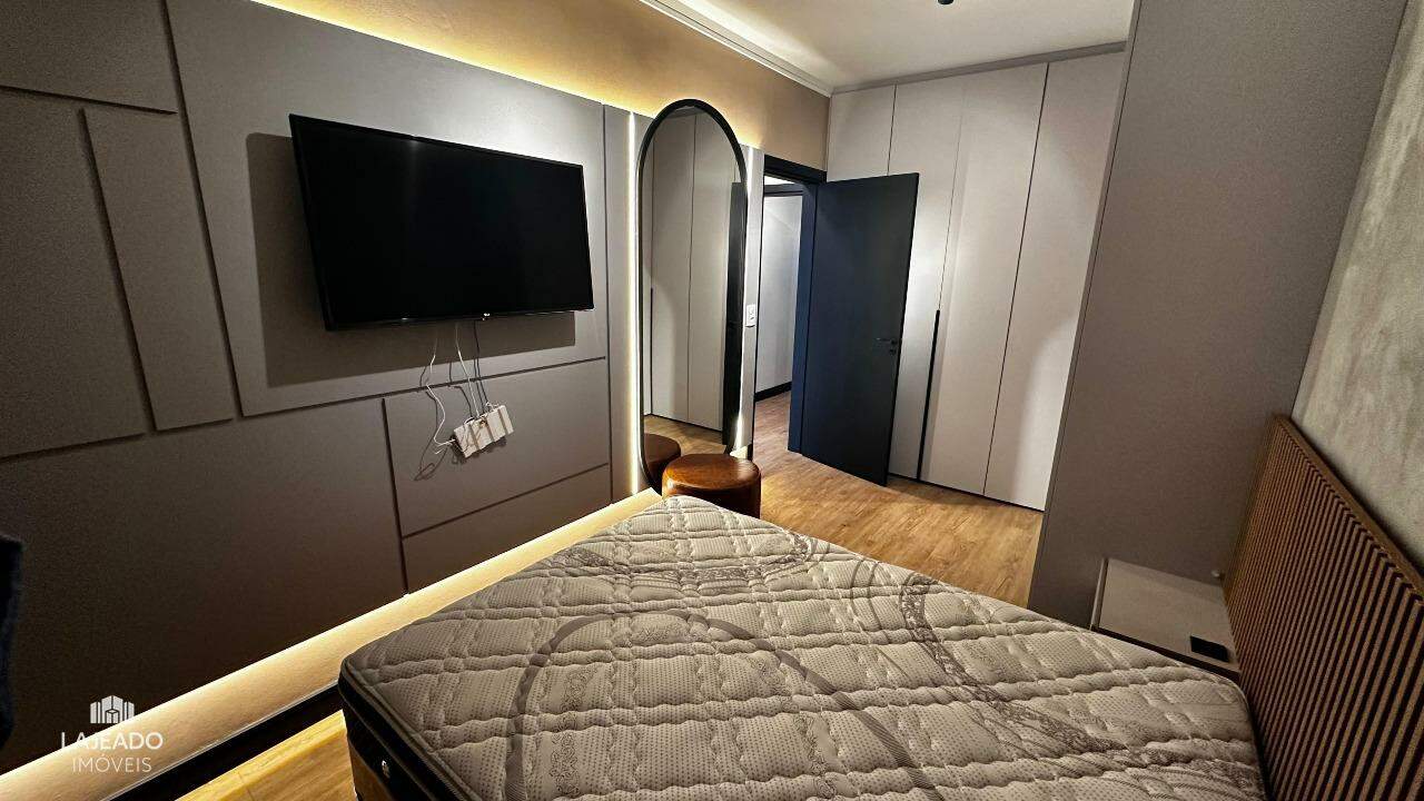 Apartamento à venda com 2 quartos, 77m² - Foto 3