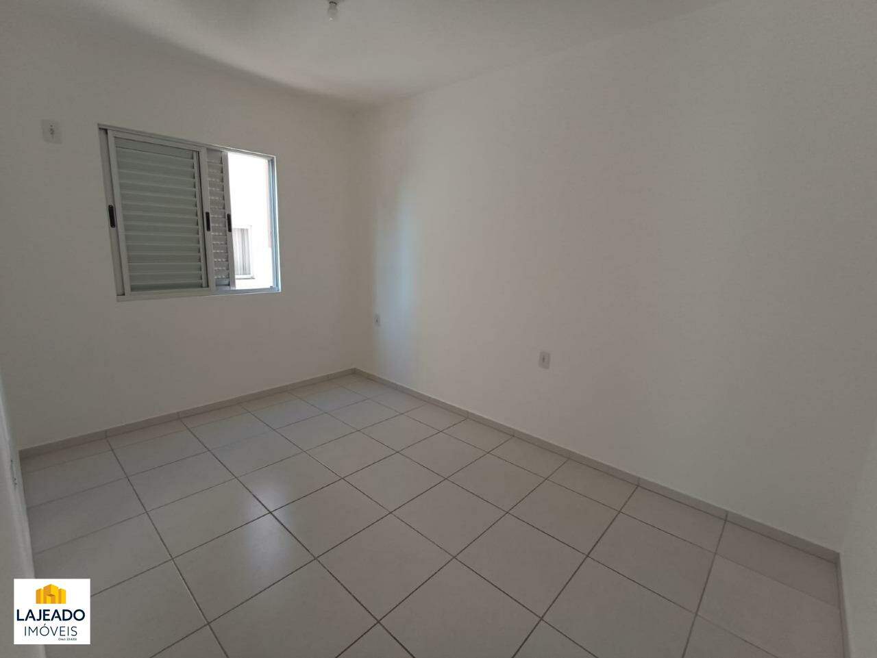 Apartamento à venda com 2 quartos, 60m² - Foto 9