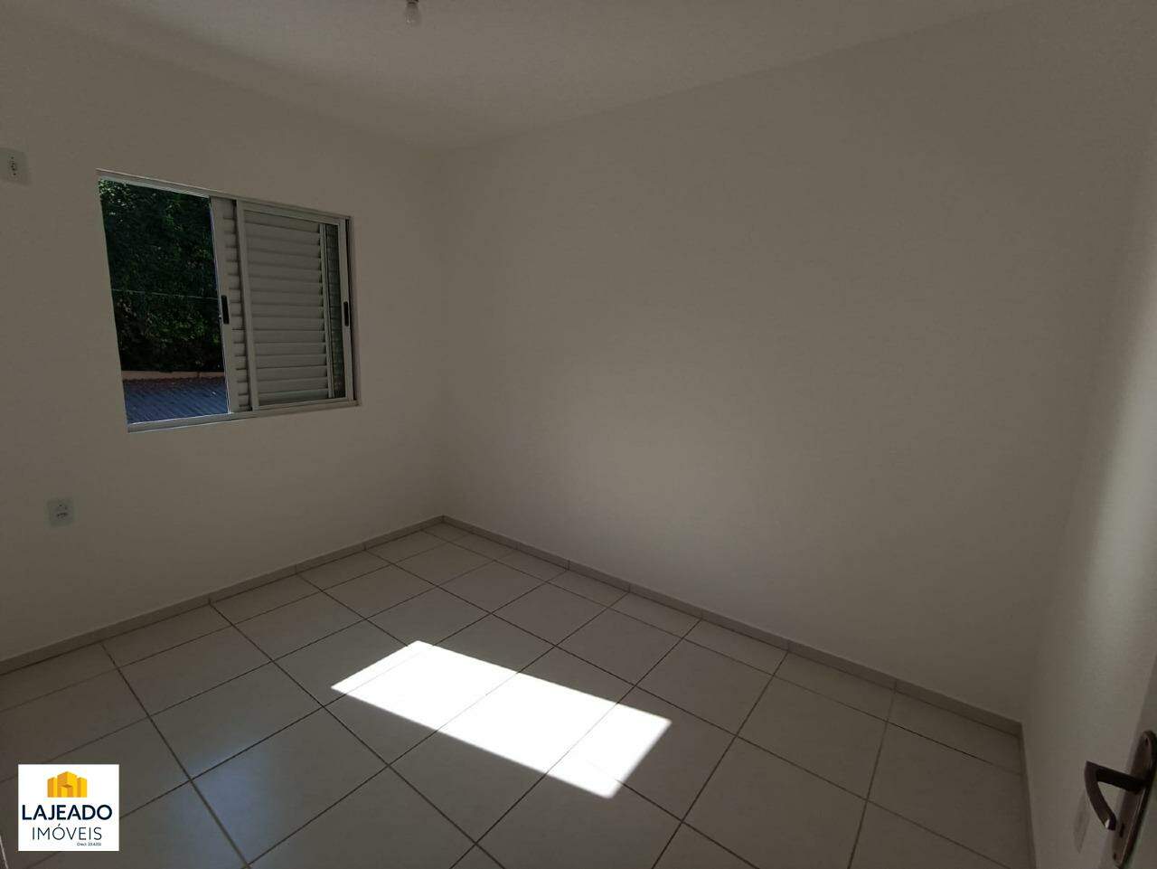 Apartamento à venda com 2 quartos, 60m² - Foto 7