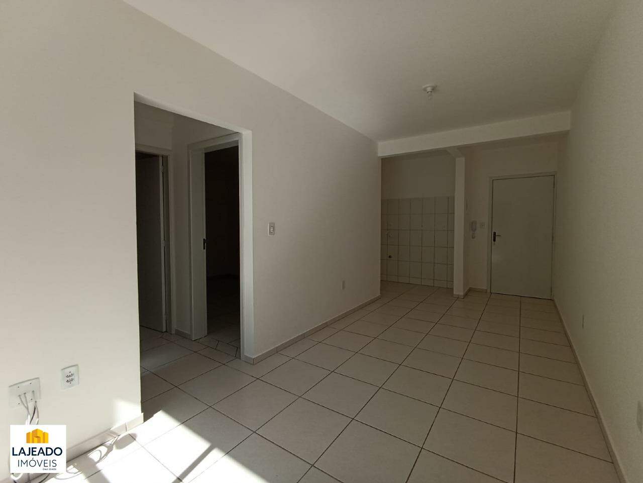 Apartamento à venda com 2 quartos, 60m² - Foto 5