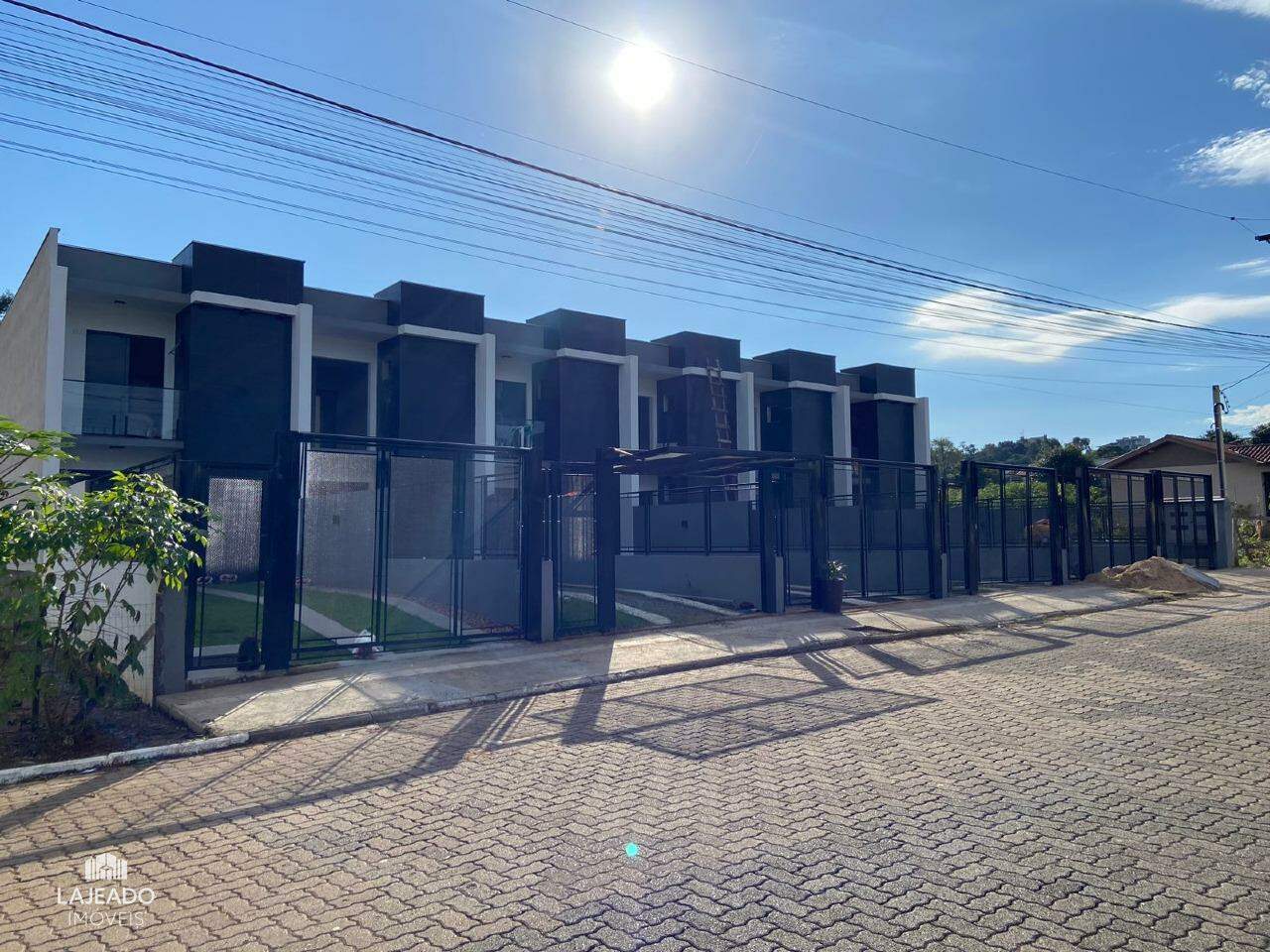 Sobrado à venda com 2 quartos, 78m² - Foto 2