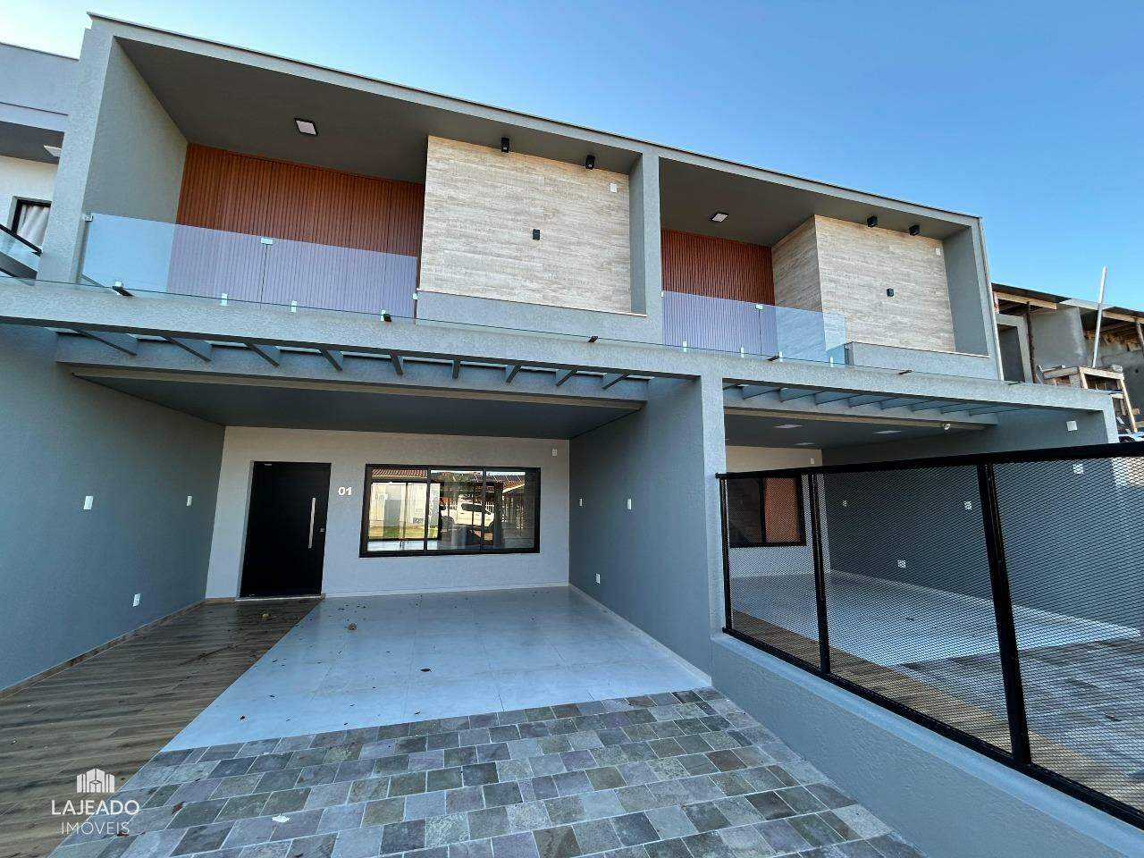 Sobrado à venda com 3 quartos, 172m² - Foto 1