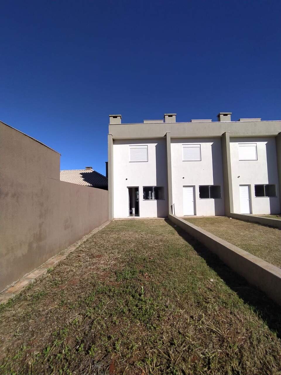 Sobrado à venda com 2 quartos, 67m² - Foto 1