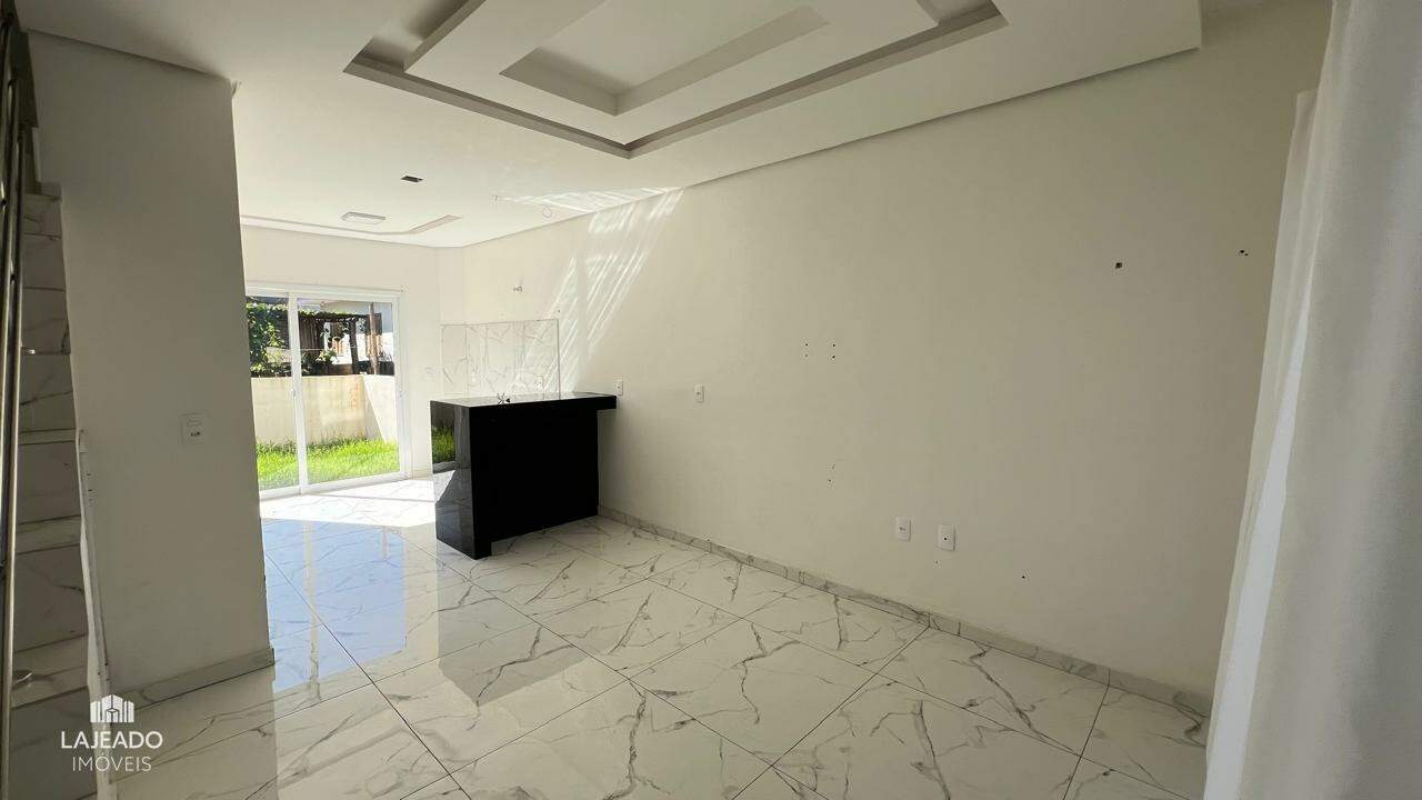 Sobrado à venda com 2 quartos, 80m² - Foto 3