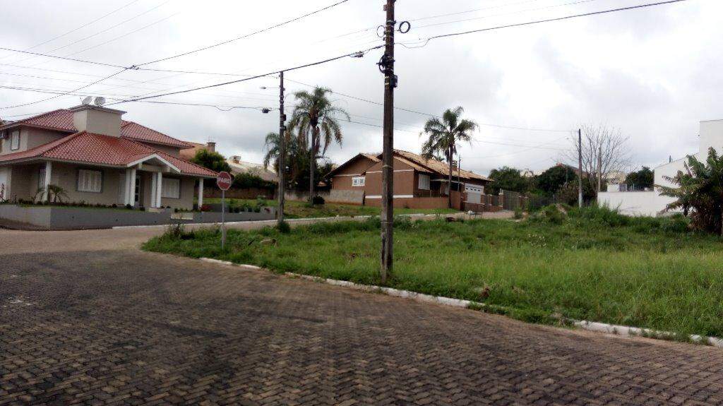 Terreno à venda no Universitário: 