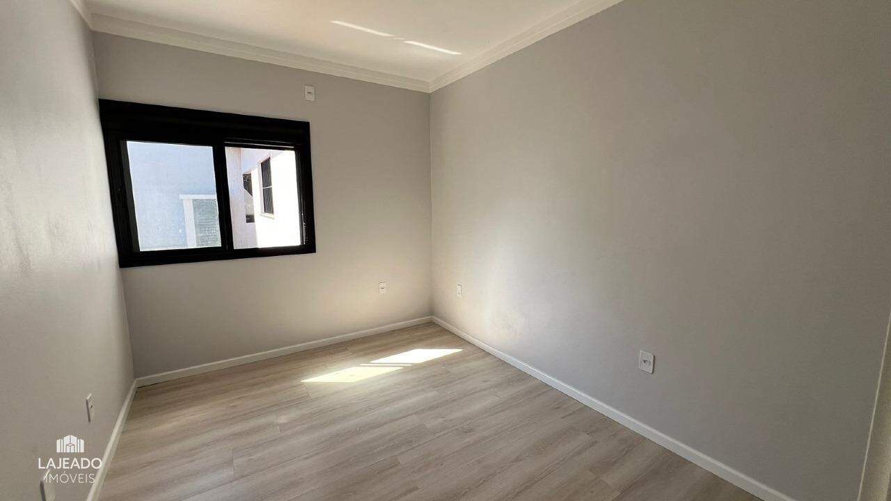 Casa à venda com 3 quartos, 150m² - Foto 14