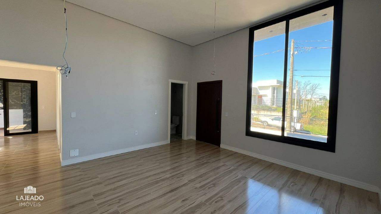 Casa à venda com 3 quartos, 150m² - Foto 8