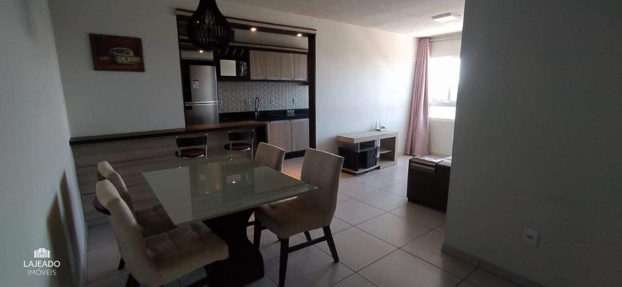 Apartamento à venda com 2 quartos, 61m² - Foto 1