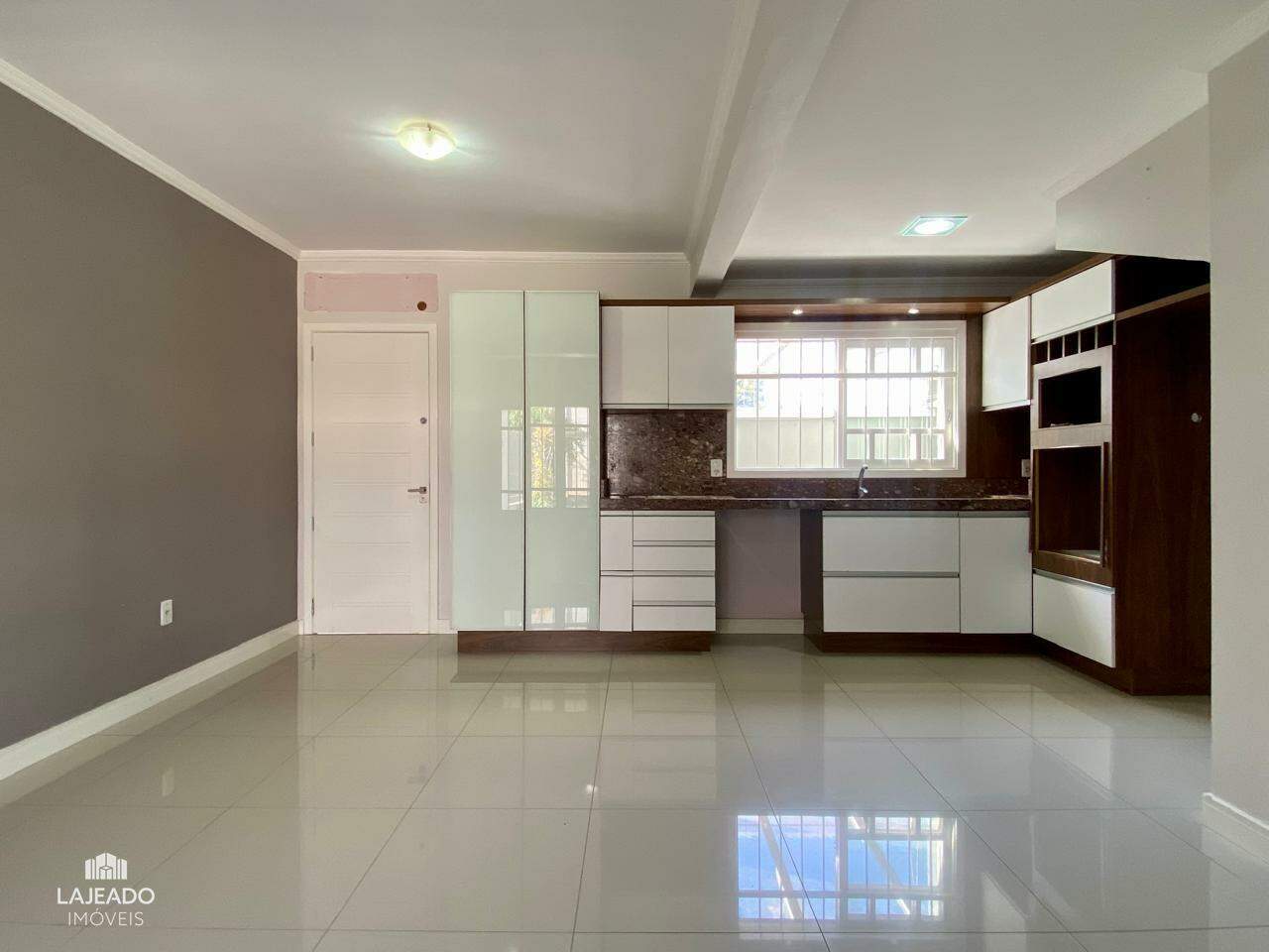 Sobrado à venda com 2 quartos, 86m² - Foto 4