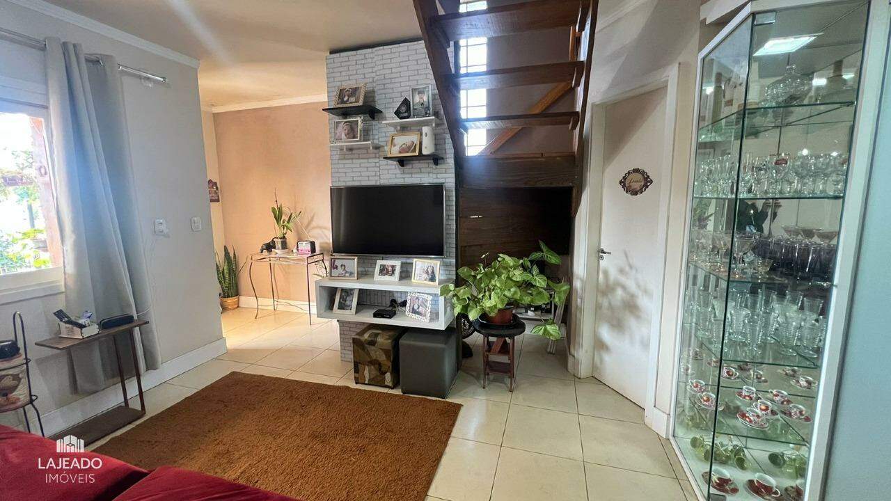 Sobrado à venda com 2 quartos, 62m² - Foto 4