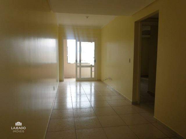 Apartamento à venda com 2 quartos, 63m² - Foto 3