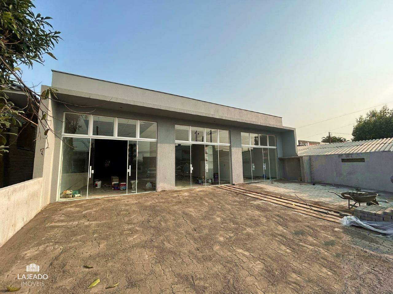 Loja-Salão para alugar, 114m² - Foto 1