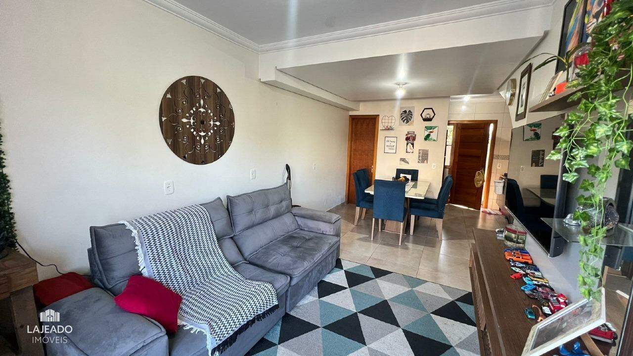 Sobrado à venda com 2 quartos, 61m² - Foto 3