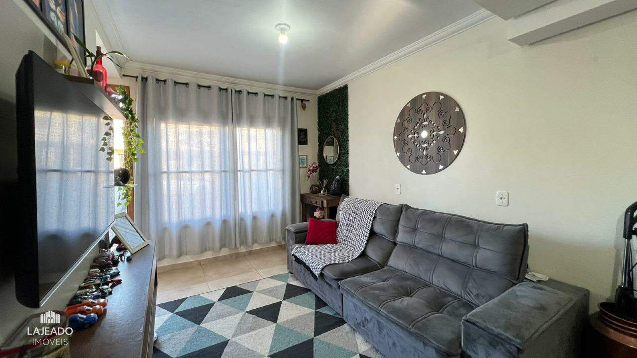 Sobrado à venda com 2 quartos, 61m² - Foto 4