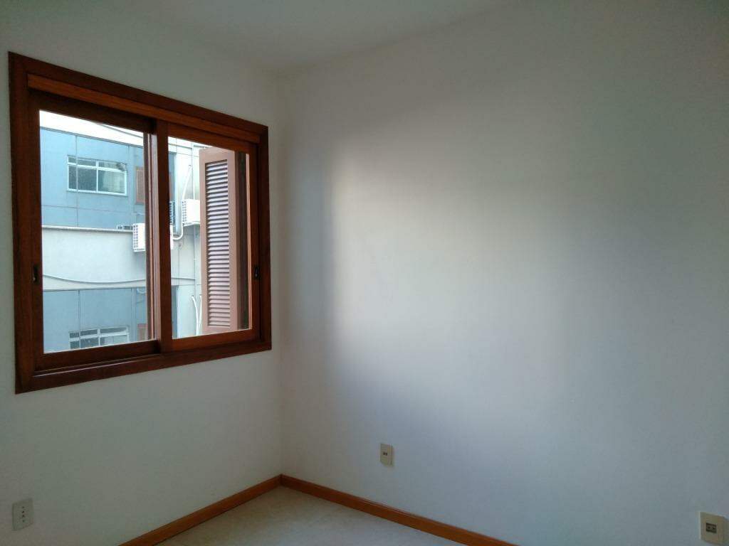 Apartamento à venda com 3 quartos, 150m² - Foto 9