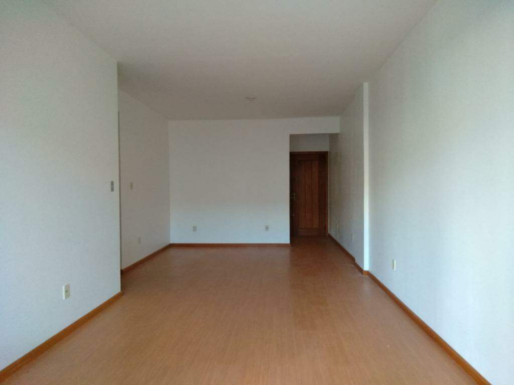 Apartamento à venda com 3 quartos, 150m² - Foto 5