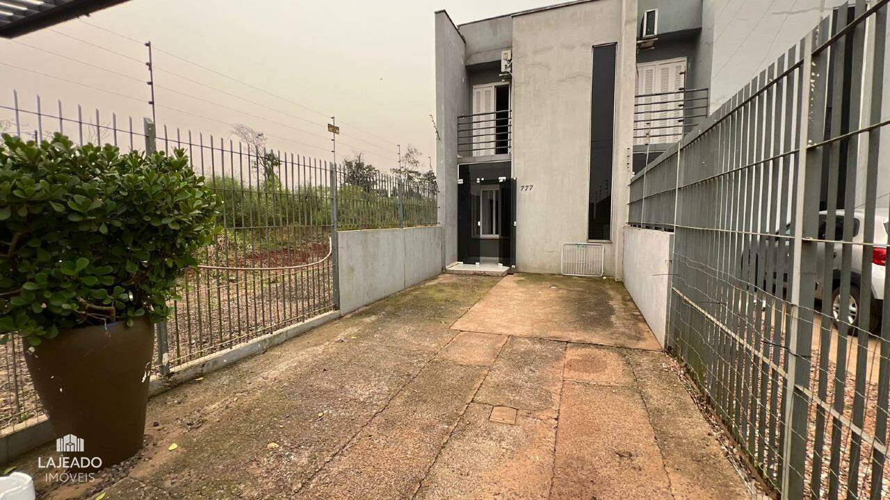 Sobrado à venda com 2 quartos, 84m² - Foto 1