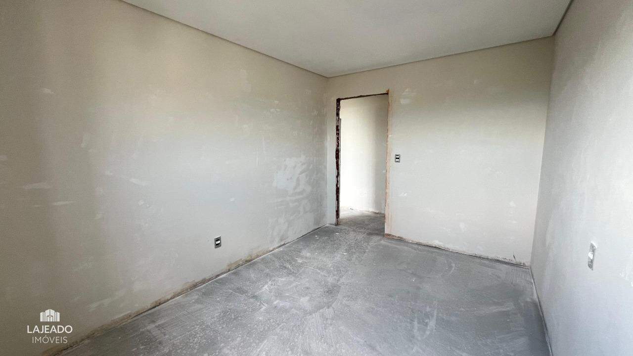 Apartamento à venda com 3 quartos, 117m² - Foto 7