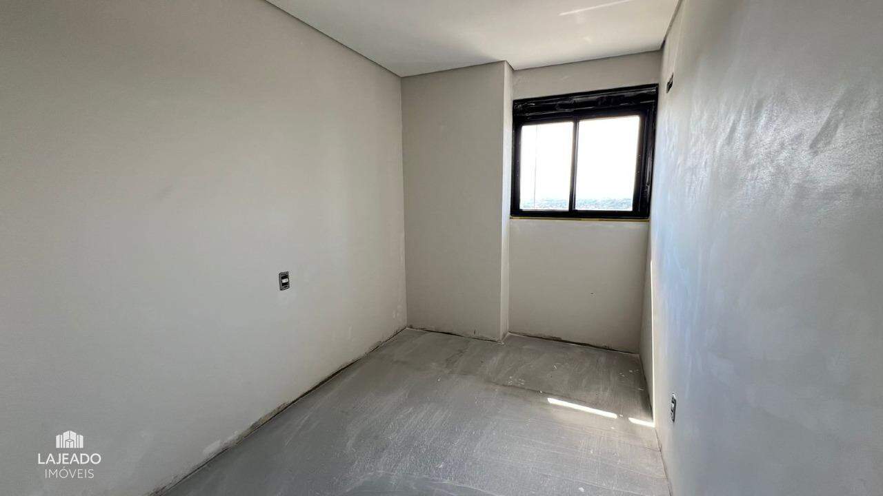 Apartamento à venda com 2 quartos, 74m² - Foto 7