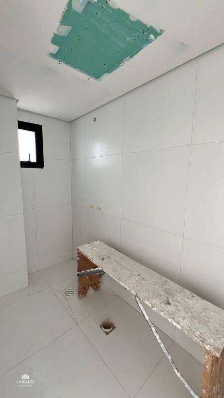 Apartamento à venda com 2 quartos, 74m² - Foto 13