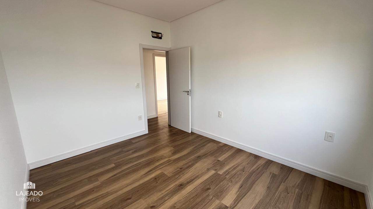 Apartamento à venda com 3 quartos, 111m² - Foto 13