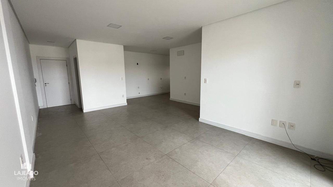 Apartamento à venda com 3 quartos, 111m² - Foto 9